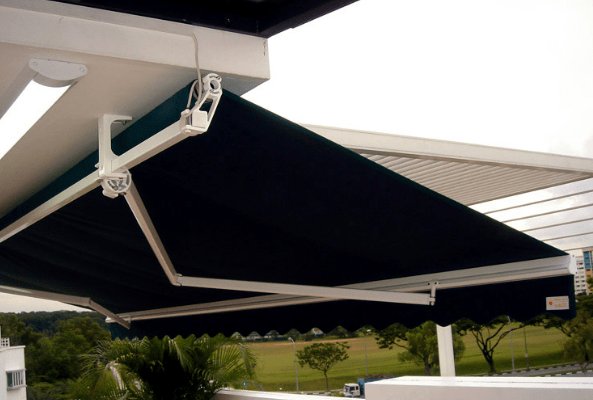 RETRACTABLE AWNING MANUFACTURES IN NAIROBI KENYA