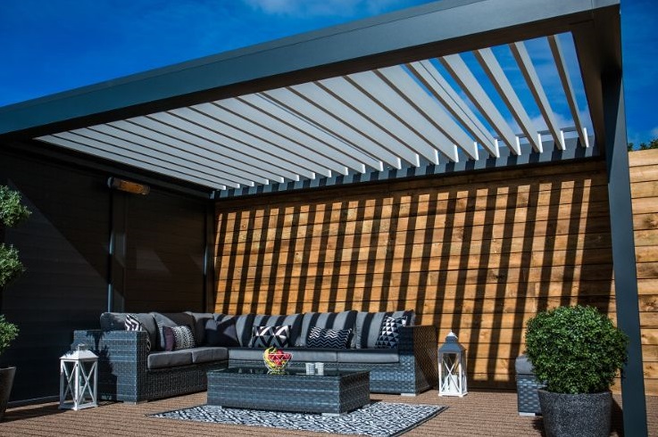 MOTORIZED LOUVERED PERGOLA