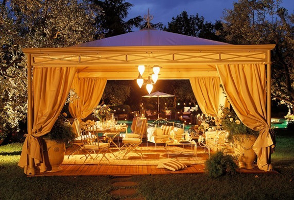 BACKYARD CANOPY GAZEBO