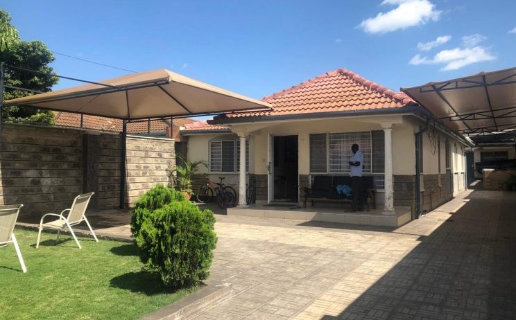 CANTILEVER CARPORT-CAR SHADE