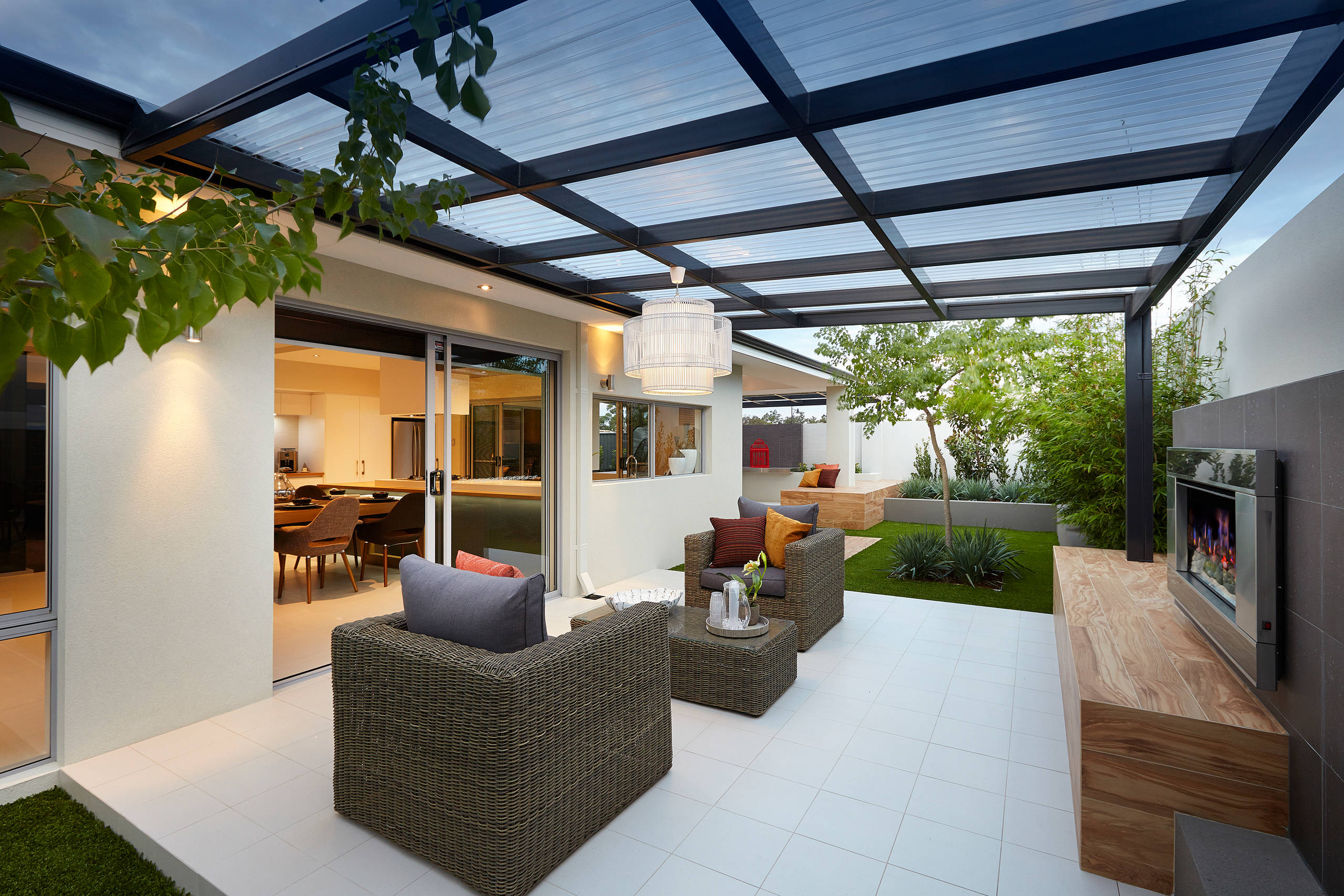 POLYCARBONATE PATIO SHADE CANOPY