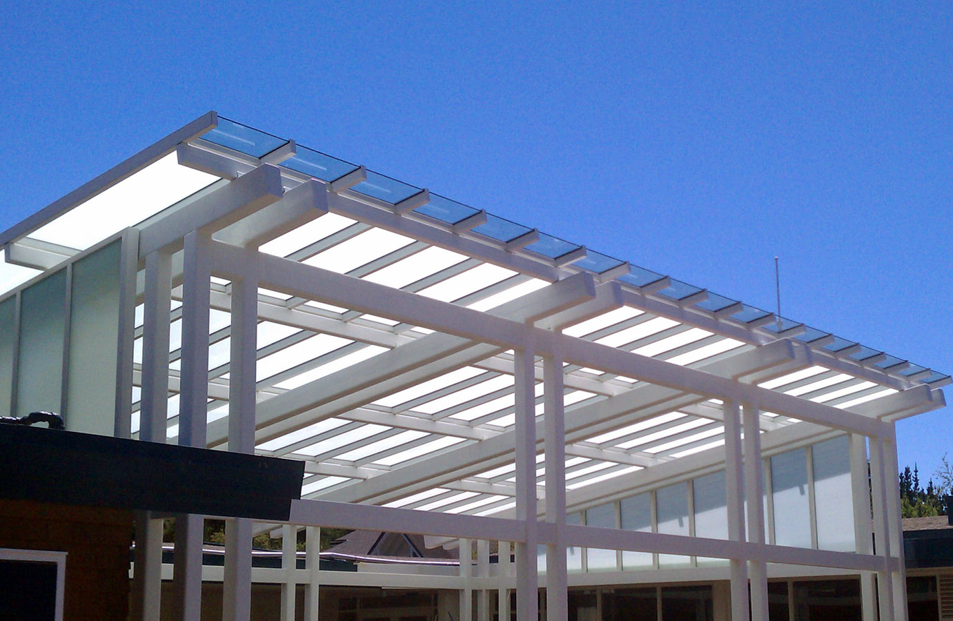 TRANSLUCENT CANOPY-SKYLIGHTS-CLEAR ROOF CANOPY