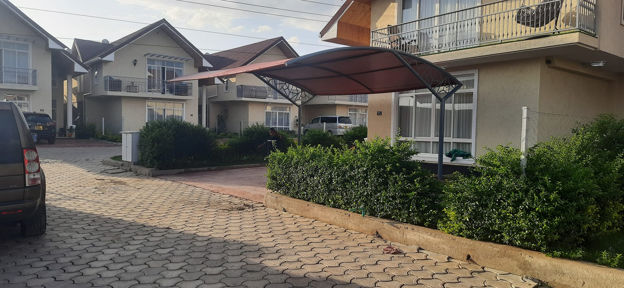 Unique and Modern Car Wash Shades and Carports-Yard Parking Lot Shades-Parking Shades-Vehicle Shade Canopies-Cantilever and Curved Shed designs-Waterproof Shade Net Car Covers-Commercial and Residential Car Shade Installers in Kakamega-Bungoma-Vihiga-Busia-Kenya-