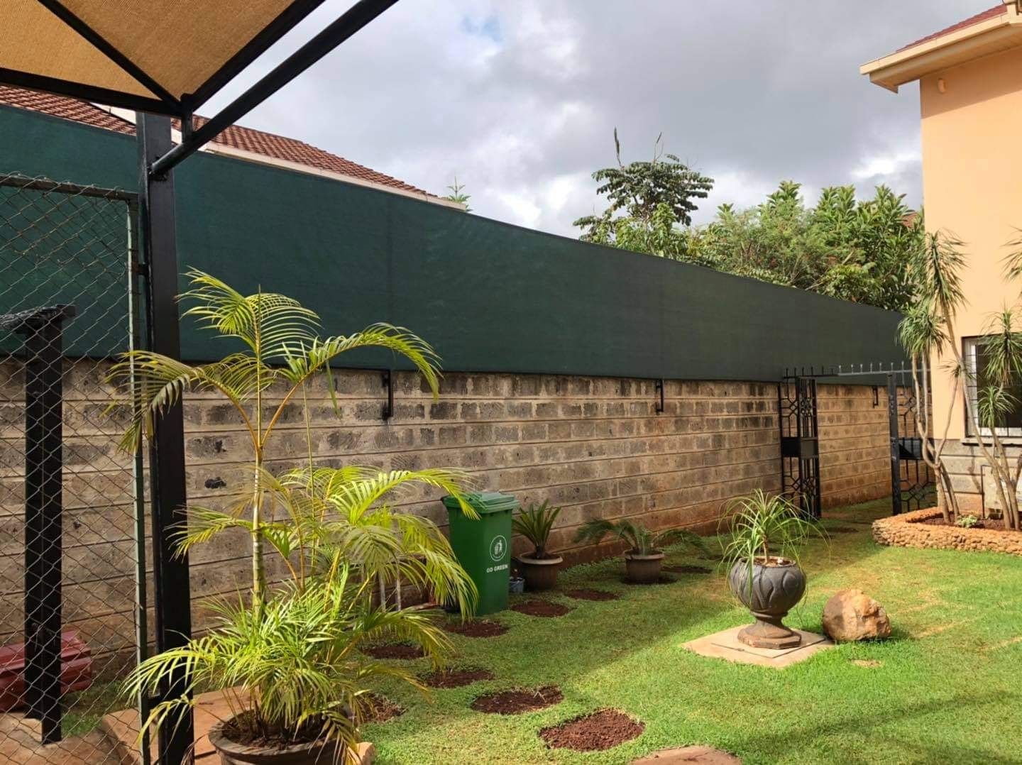 PERIMETER WALL SCREEN INSTALLERS-PRIVACY SHADE NET SCREEN- PRIVACY NETTING SCREEN-MESH NETTING-MESH PRIVACY SCREEN-CONSTRUCTION SCREEN-SCAFFOLD NETTING-VERTICAL SHADES- OUTDOOR PRIVACY SCREENS CONSTRUCTION COMPANY IN WESTLANDS, NAIROBI KENYA