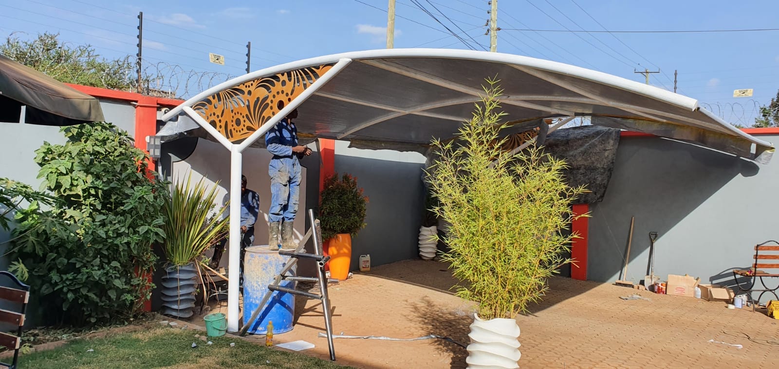 Unique and Modern Car Wash Shades and Carports-Yard Parking Lot Shades-Parking Shades-Vehicle Shade Canopies-Cantilever and Curved Shed designs-Waterproof Shade Net Car Covers-Commercial and Residential Car Shade Installers In Membley Estate-South Western Ruiru-Kiambu-Nairobi Kenya-