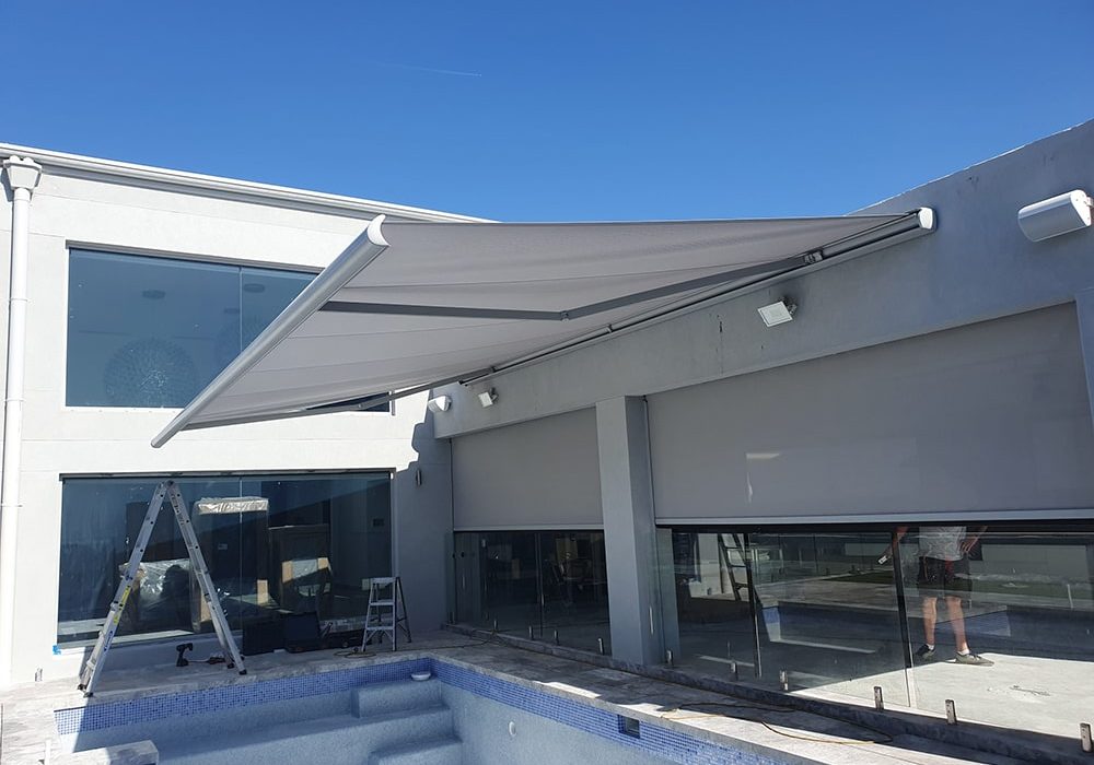 Retractable awnings Manufacturing Company in Nairobi-We supply and install the manual and motorized retractable awnings in Kenya-Uganda-Tanzania-Rwanda-Burundi-Somalia-South Sudan-Congo