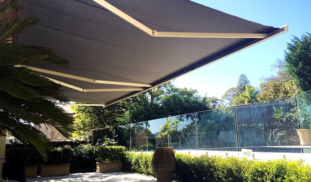 Retractable awnings Manufacturing Company in Nairobi-We supply and install the manual and motorized retractable awnings in Kenya-Uganda-Tanzania-Rwanda-Burundi-Somalia-South Sudan-Congo