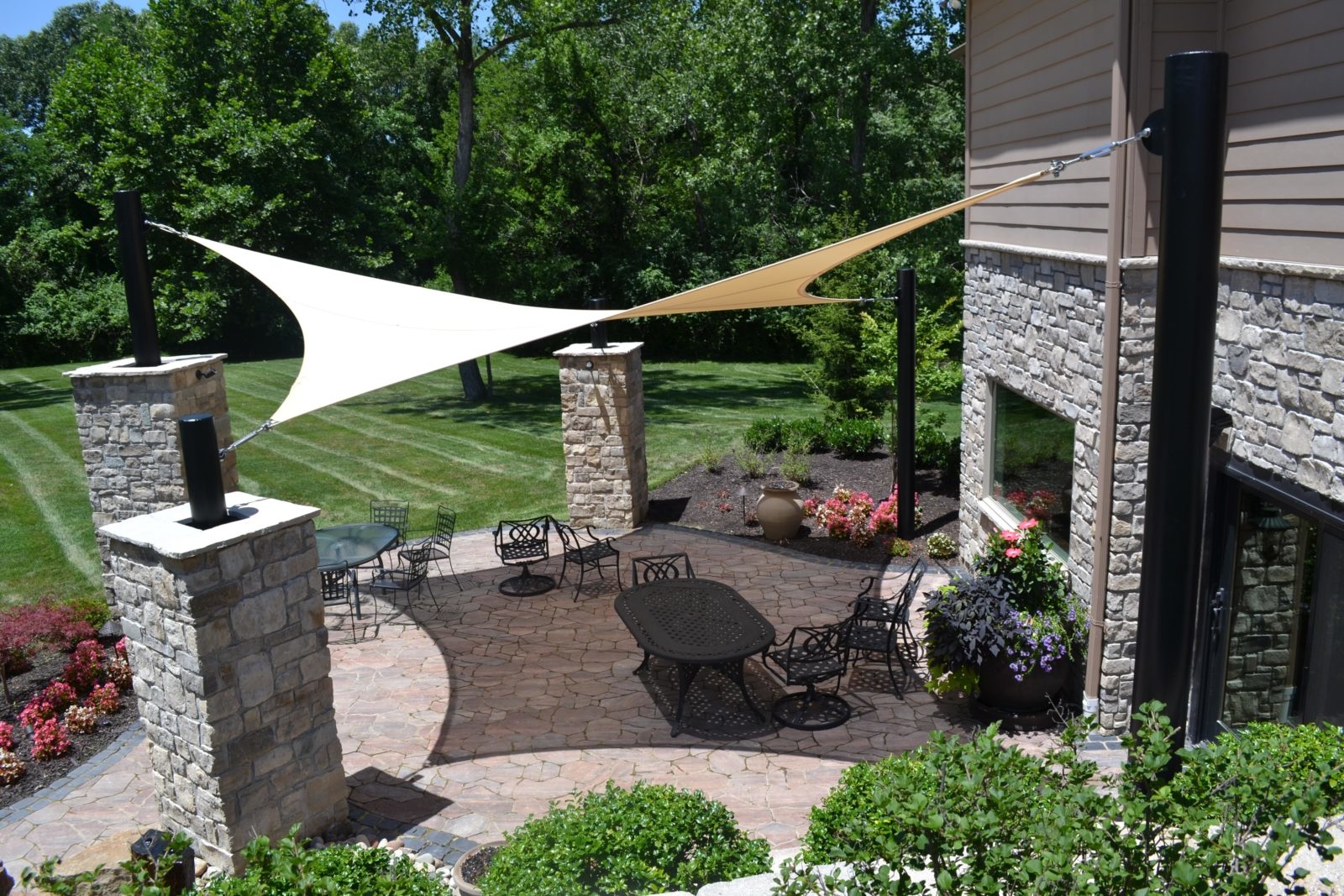 Outdoor Shades-We fabricate and install shade sails for patios, decks, balconies, verandas, gardens, pool areas, rooftops, parking areas, homes, apartments, penthouses, villas, town houses, schools, offices, embassies, colleges, universities, hospitals, restaurants, cafes, hotels, resorts, malls, shops, factories