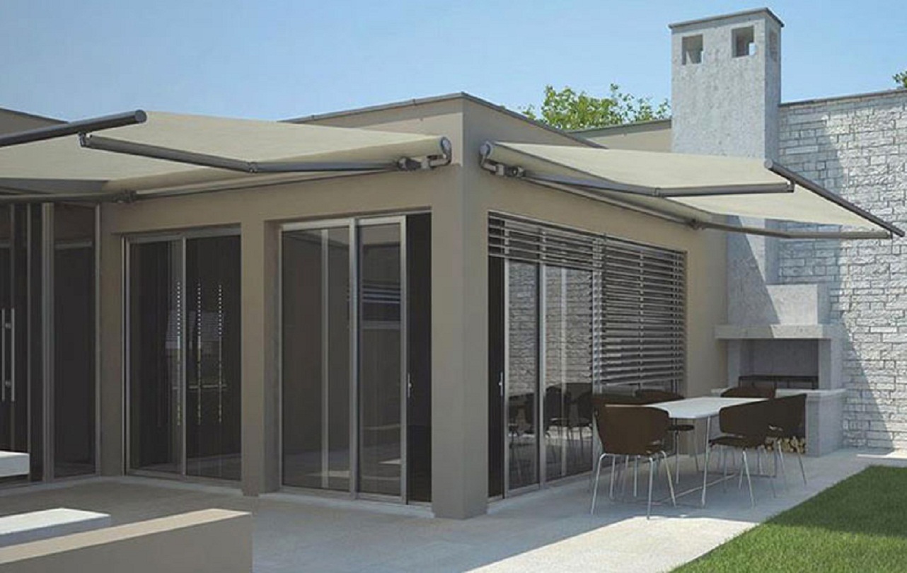 Outdoor Awnings-Retractable Awnings