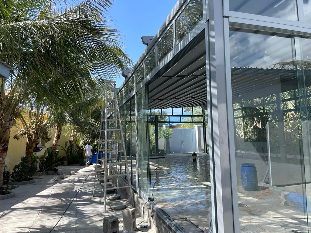 Quality Retractable Pergola Awning-Motorized Retractable Pergola-Electric Retractable Pergola Cover-Outdoor Shades-Patio Shades