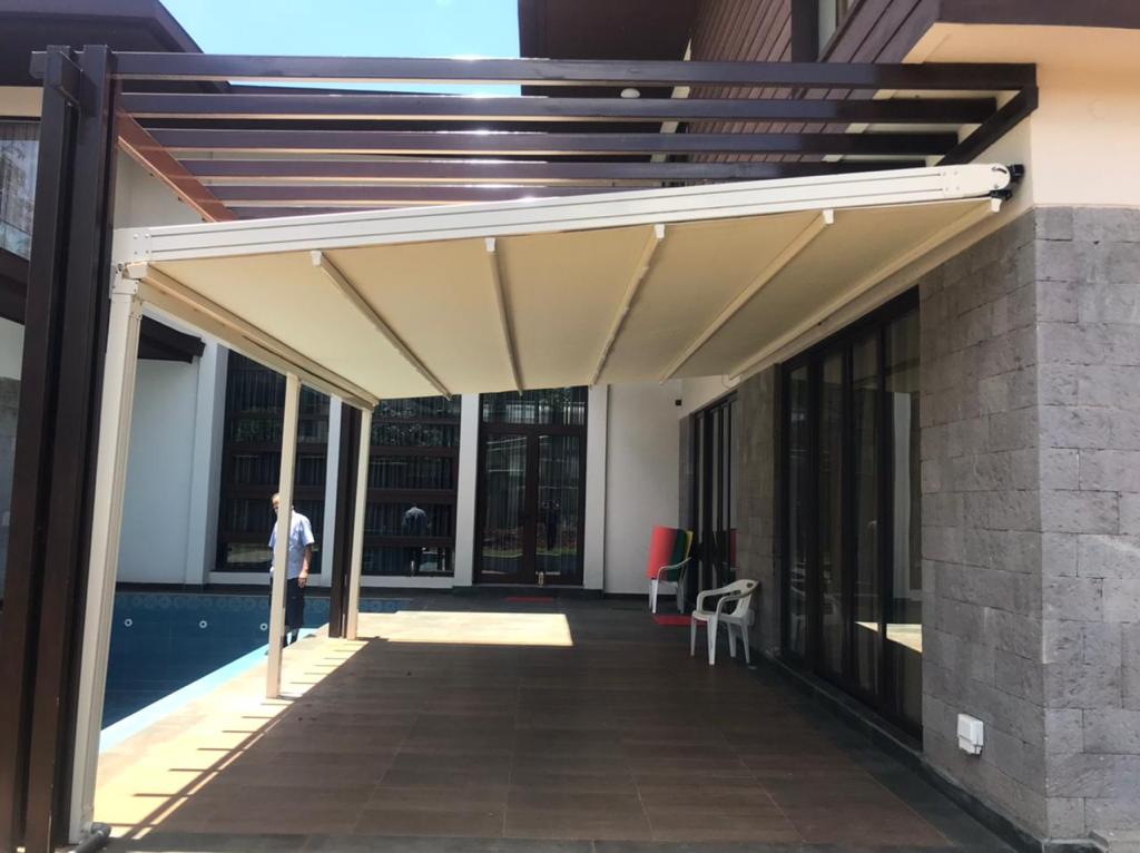 Quality Retractable Pergola Awning-Motorized Retractable Pergola-Electric Retractable Pergola Cover-Outdoor Shades-Patio Shades