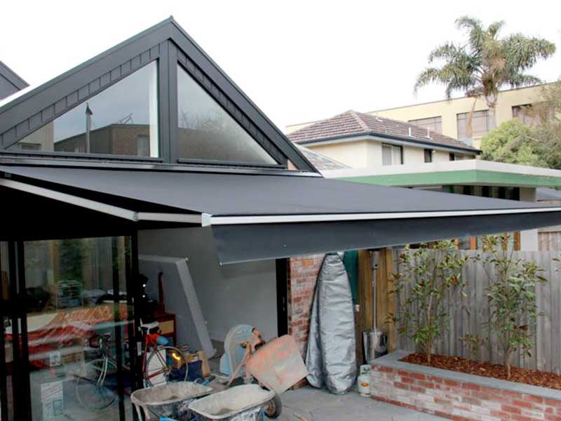 We supply and install quality retractable awnings and sunshades in Westlands, Nairobi-We are the leading manufacturer of durable motorized and manual retractable awnings, folding outdoor shades and adjustable patio shades in Kenya-Our unique retractable awnings can be used in both commercial and residential areas-We specialize in the retractable awnings for alfresco dining areas, patio retractable awnings, pool area retractable awnings, rooftop and penthouse retractable awnings, retractable garage awnings, retractable carport awnings, retractable patio and terrace awnings, retractable awnings for homes, retractable awnings for offices, retractable awnings for schools, retractable awnings for hospitals, retractable awnings for restaurants hotels and resorts, retractable awnings for cafes, retractable awnings for gym facilities, retractable awnings for villas and town houses