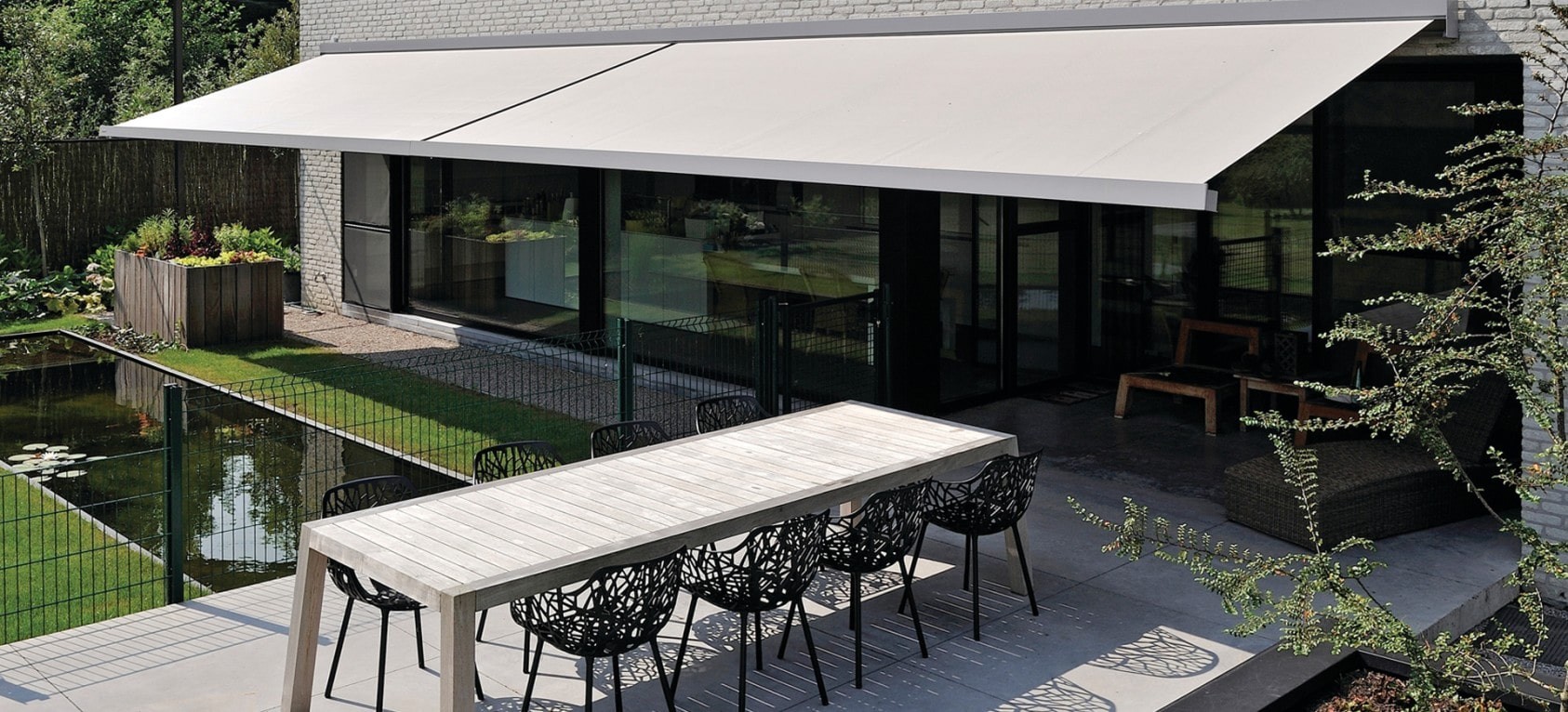 We supply and install quality retractable awnings and sunshades in Westlands, Nairobi-We are the leading manufacturer of durable motorized and manual retractable awnings, folding outdoor shades and adjustable patio shades in Kenya-Our unique retractable awnings can be used in both commercial and residential areas-We specialize in the retractable awnings for alfresco dining areas, patio retractable awnings, pool area retractable awnings, rooftop and penthouse retractable awnings, retractable garage awnings, retractable carport awnings, retractable patio and terrace awnings, retractable awnings for homes, retractable awnings for offices, retractable awnings for schools, retractable awnings for hospitals, retractable awnings for restaurants hotels and resorts, retractable awnings for cafes, retractable awnings for gym facilities, retractable awnings for villas and town houses