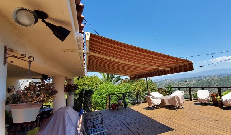 We supply and install quality retractable awnings and sunshades in Lavington, Nairobi-We are the leading manufacturer of durable motorized and manual retractable awnings, folding outdoor shades and adjustable patio shades in Kenya-Our unique retractable awnings can be used in both commercial and residential areas-We specialize in the retractable awnings for alfresco dining areas, patio retractable awnings, pool area retractable awnings, rooftop and penthouse retractable awnings, retractable garage awnings, retractable carport awnings, retractable patio and terrace awnings, retractable awnings for homes, retractable awnings for offices, retractable awnings for schools, retractable awnings for hospitals, retractable awnings for restaurants hotels and resorts, retractable awnings for cafes, retractable awnings for gym facilities, retractable awnings for villas and town houses