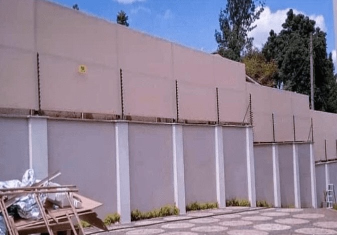 PERIMETER WALL SCREEN INSTALLERS-PRIVACY SHADE NET SCREEN-PRIVACY NETTING SCREEN-MESH NETTING-MESH PRIVACY SCREEN-CONSTRUCTION SCREEN-SCAFFOLD NETTING-VERTICAL SHADES- OUTDOOR PRIVACY SCREENS CONSTRUCTION COMPANY IN KENYA