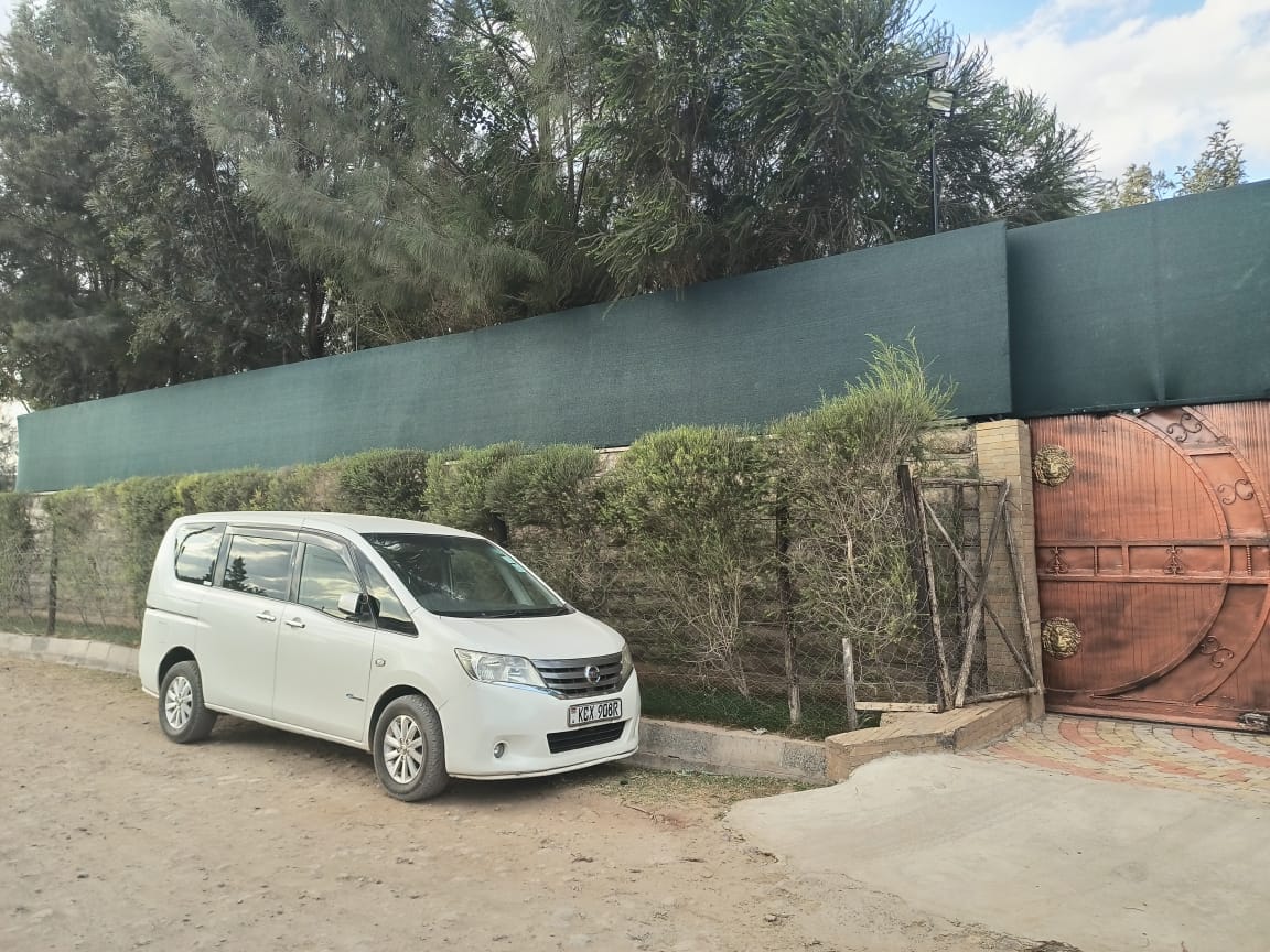 PERIMETER WALL SCREEN INSTALLERS-PRIVACY SHADE NET SCREEN-PRIVACY NETTING SCREEN-MESH NETTING-MESH PRIVACY SCREEN-CONSTRUCTION SCREEN-SCAFFOLD NETTING-VERTICAL SHADES- OUTDOOR PRIVACY SCREENS CONSTRUCTION COMPANY IN KENYA