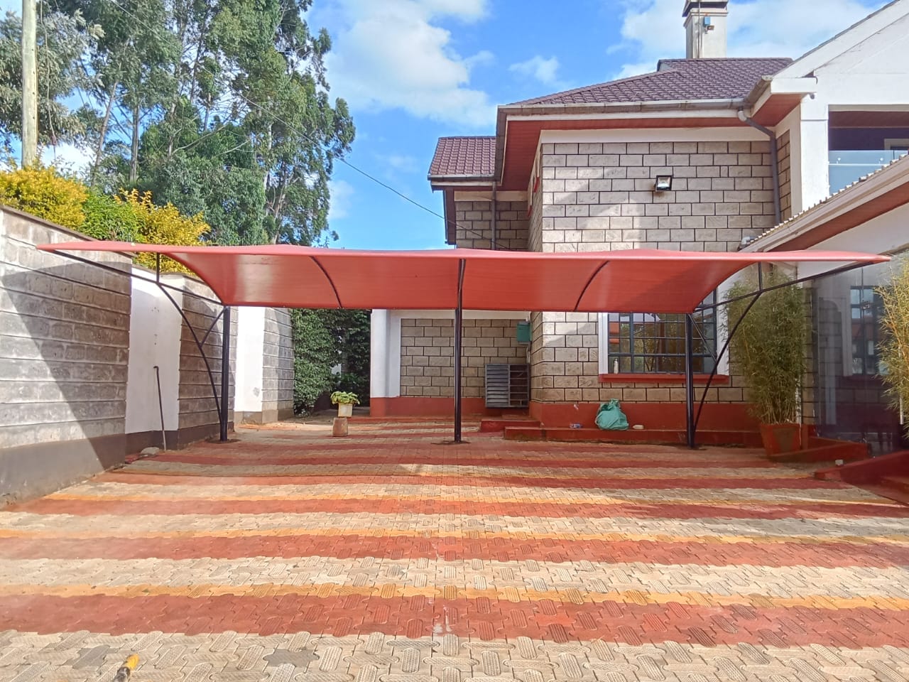 We supply and install waterproof, durable, affordable and high quality car parking shades in Golf View Estate Thika-Kiambu